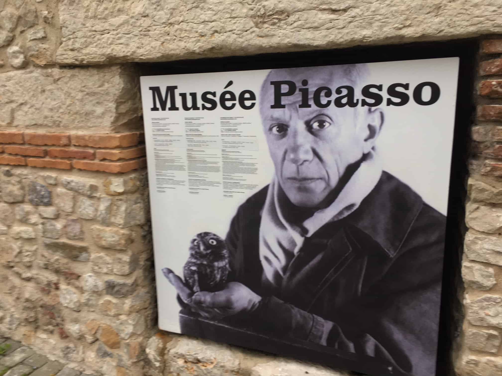 Musée Picasso ved Nice Villa Romarine. Lej feriehuset via KKP Provence